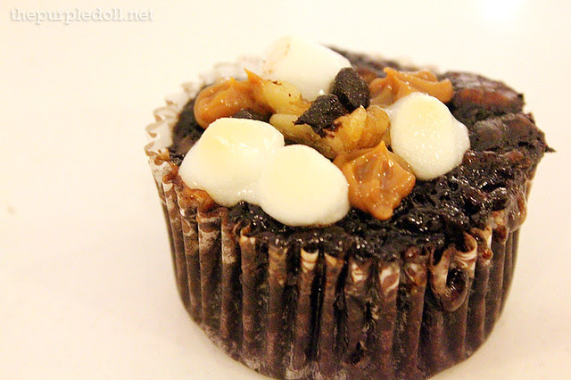 Rocky Smores Cupcake P60