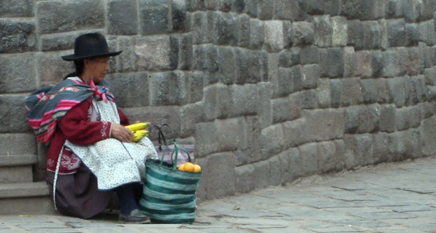 Old woman in Urubamba - Peru, October 2008