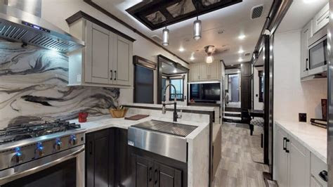 Learn the reasons why you should have linoleum floors in your bedroom with this information on design, maintenance, installation, and more. 7 Luxury Fifth Wheel Campers - Camper Report