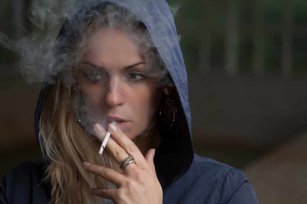 smoking-le-palais-hair-lounge
