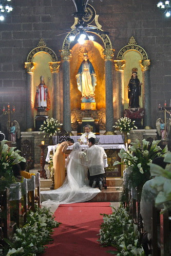 Paul & Cindy at the altar