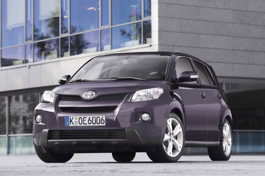 Mit dem Urban Cruiser richtet sich Toyota an jene Kunden, die zwar