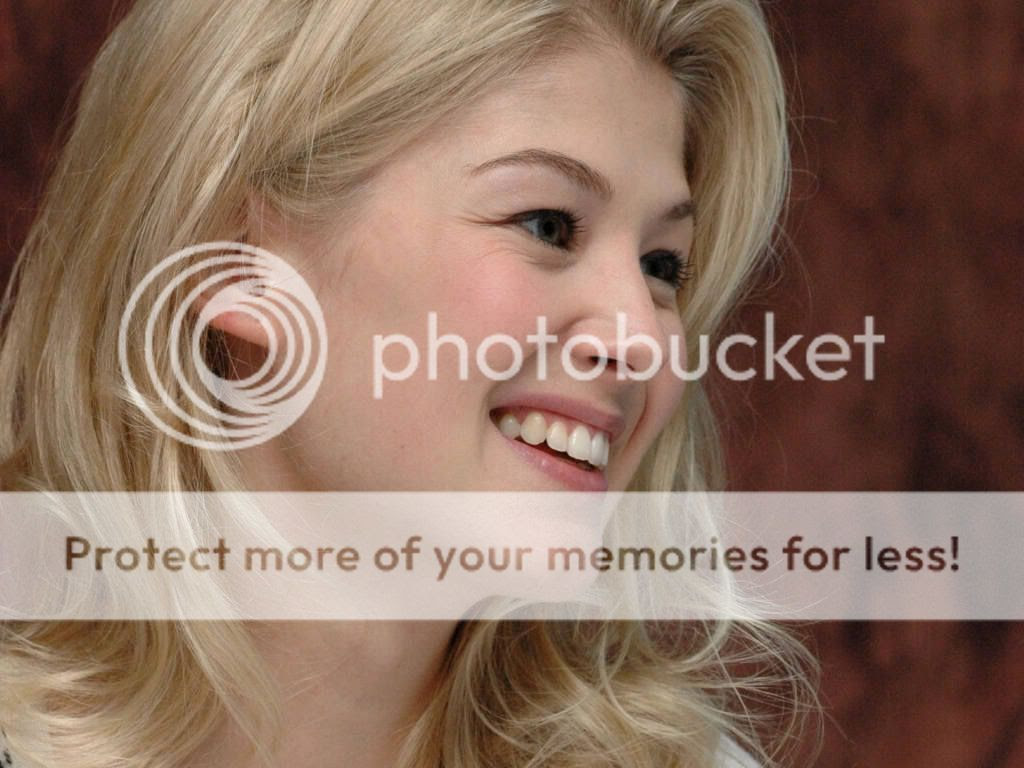 Rosamund Pike