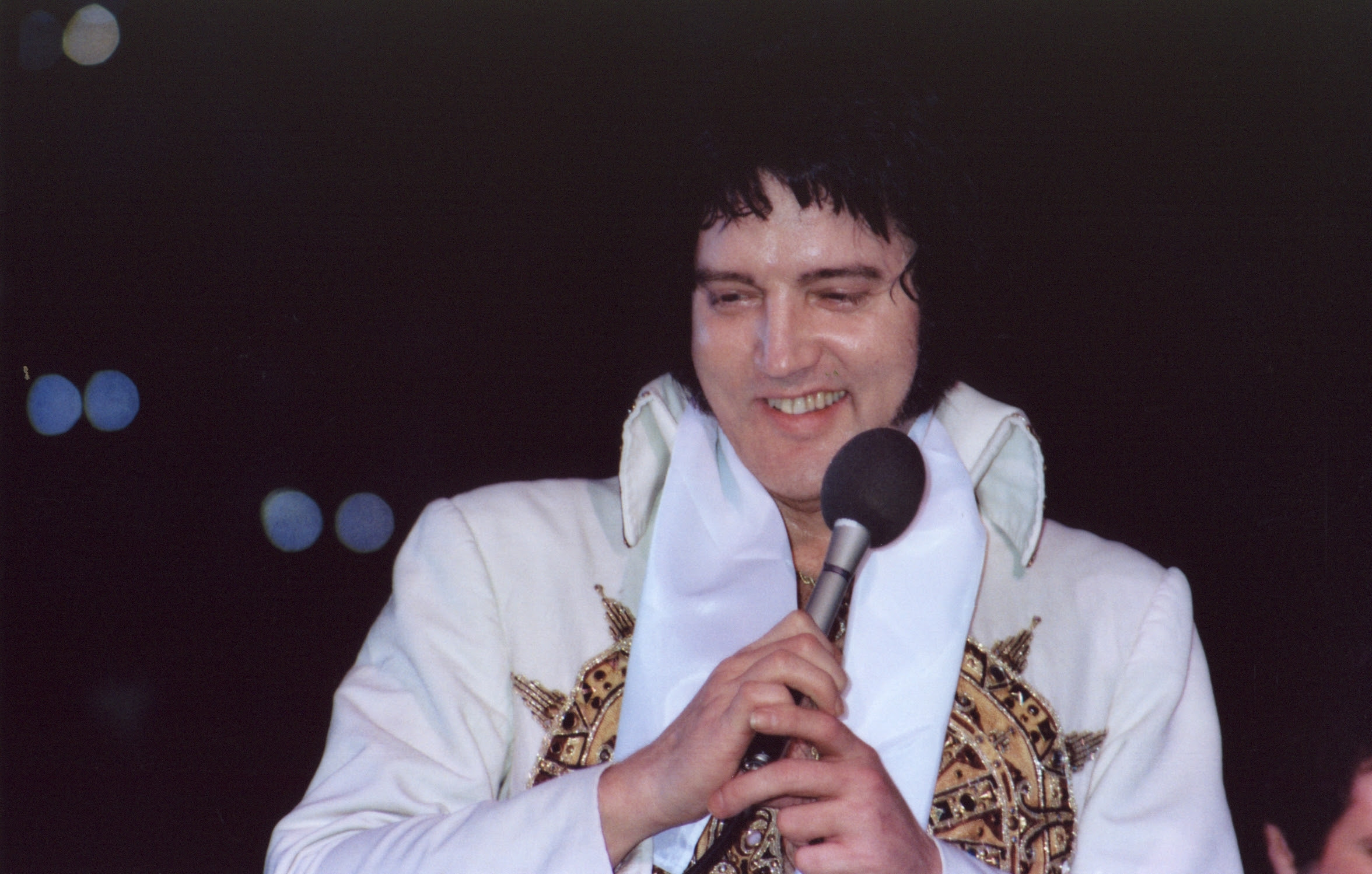 Resultado de imagem para elvis 1977