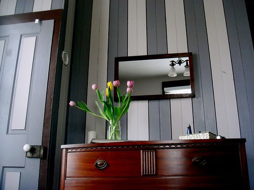 Striped wall with tulips