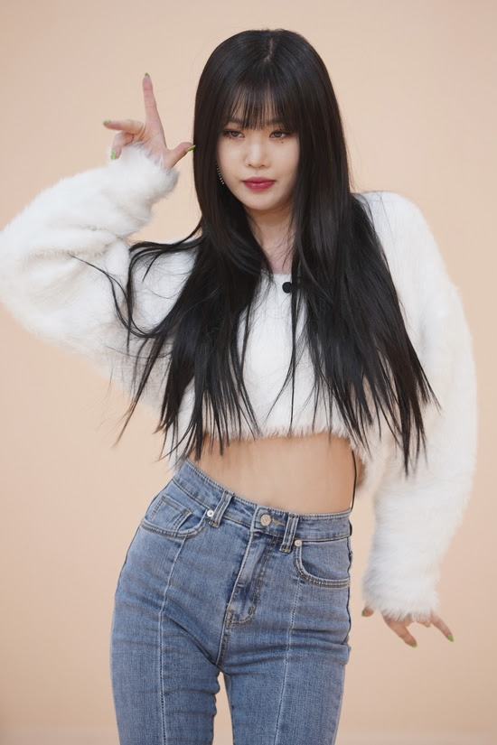 '아이돌룸' (여자)아이들 수진, '조회수 160만' 커버 무대 재현 ...