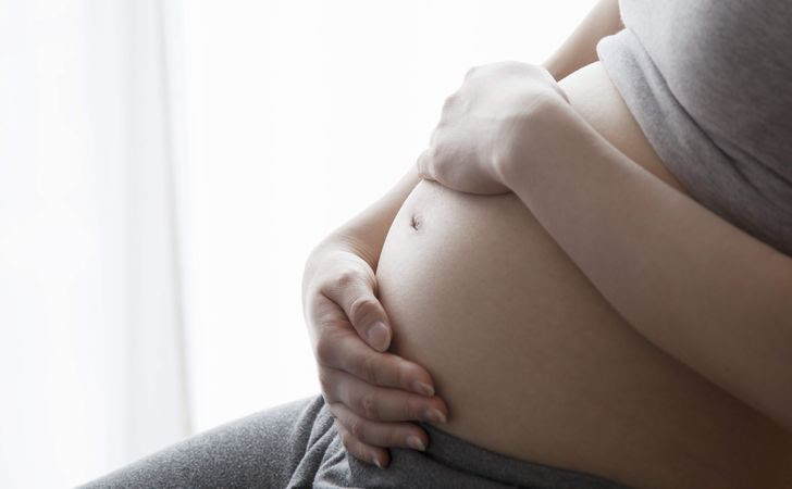 妊娠中にお腹が張る お腹の張りの原因と対処法は 知っておきたい 妊娠と出産のこと