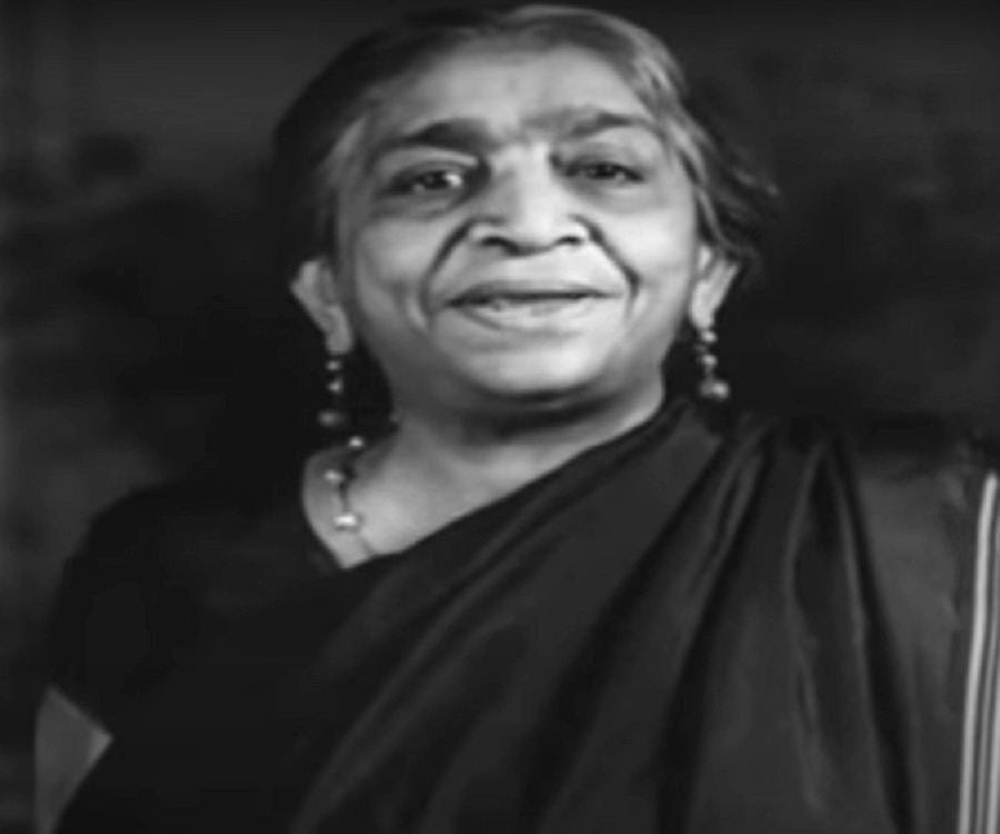 Sarojini Naidu Biography - Childhood, Life Achievements ...