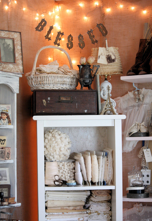 Corner Shelf 1