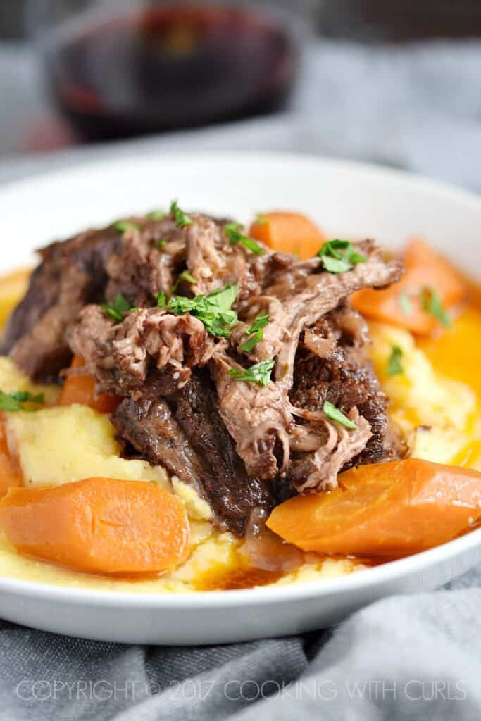 Instant Pot Wine Braised Beef Short Ribs with Creamy Parmesan Polenta | COPYRIGHT © 2017 COOKING WITH CURLS