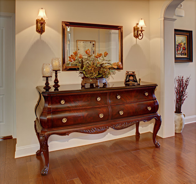 Foyer Console