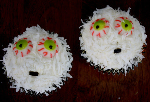 Pumpkin Muffins with Coconut and Cream Cheese Icing