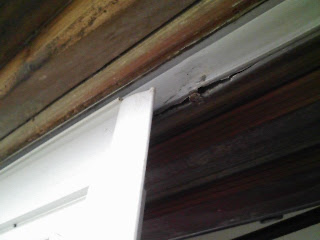 木製の窓枠の窓用 スライド 稼動 する網戸のレールの修理 Jenga