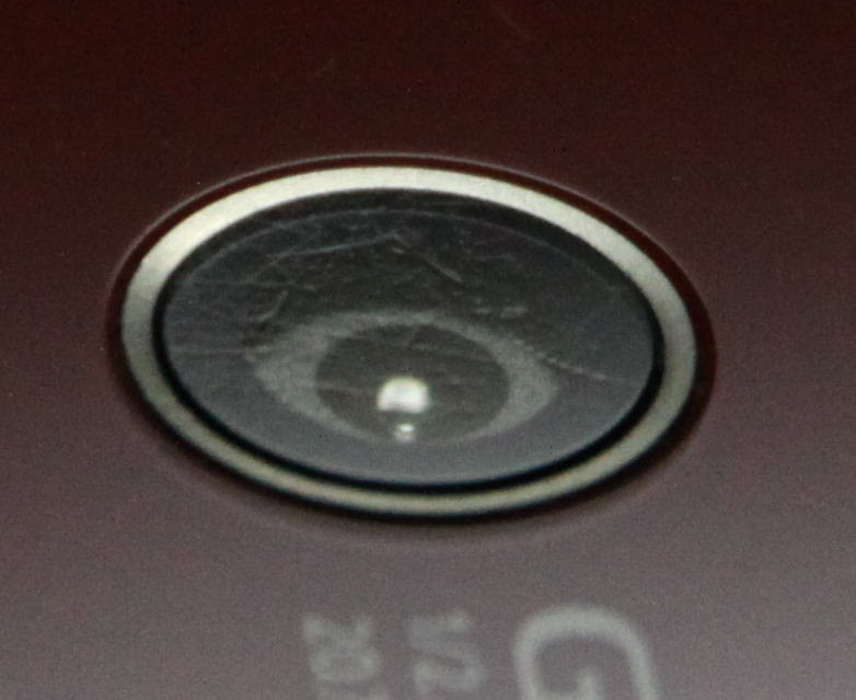 スマホのカメラで撮影するとなんだか白っぽい コーティング剥がれが原因 自分で直してみました 急がず休まず