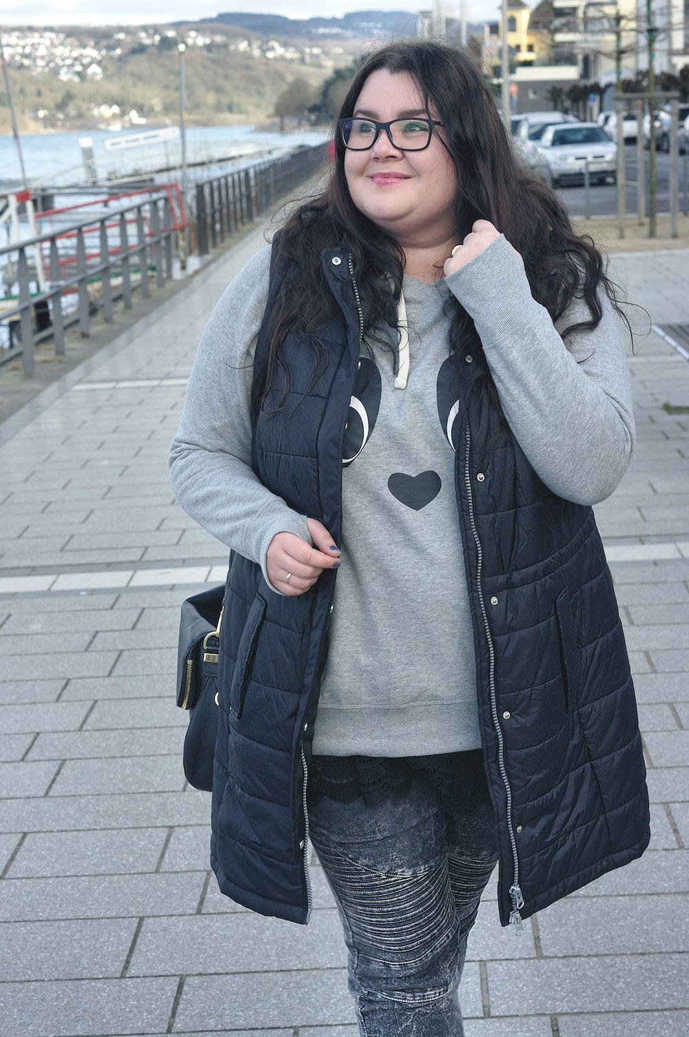 Große Größen Plus Size Fashion Blog long vest lange weste sheego takko biker jeans2