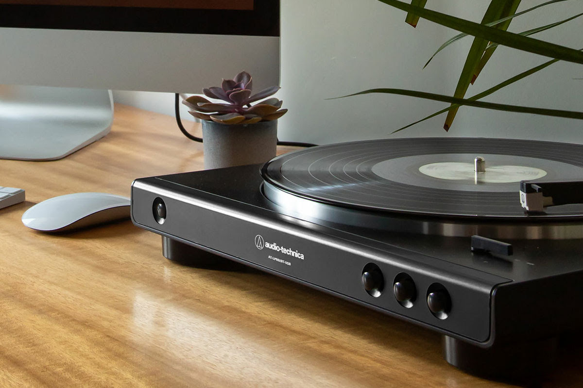 Audio-Technica AT-LP60XBT-USB Turntable Is Blessed With ...