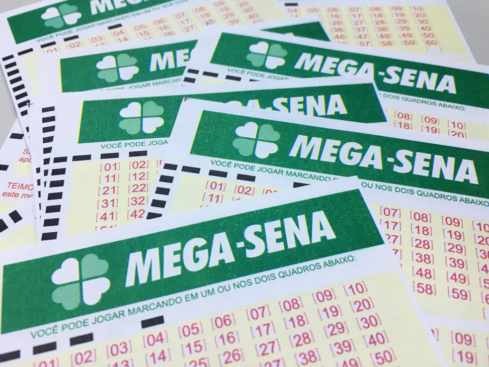 Mega-Sena pode pagar R$ 23 milhões nesta terça (3) (Foto: Heloise Hamada/G1)