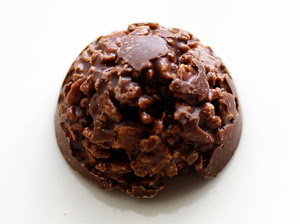 ディズニーリゾート チョコレートクランチのおすすめ情報 お取り寄せ 通販情報 ディズニーリゾート チョコレートクランチのチョコレートの口コミ Hazelan