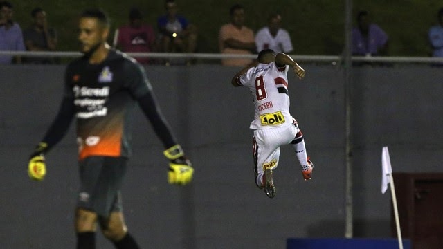 VOA, CÍCERO! São Paulo goleia e avança na Copa do Brasil