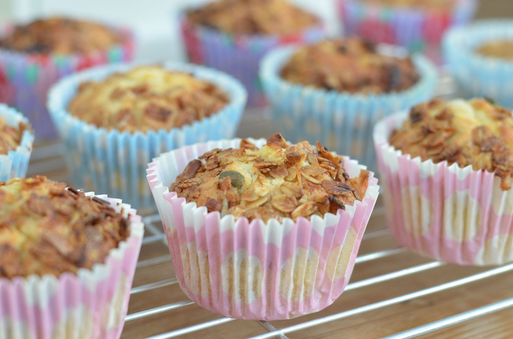 Apple & Granola Breakfast Muffins