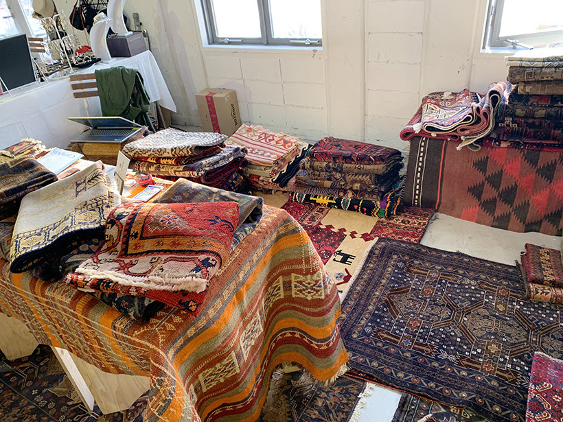 通販は要注意 安くて上質なトライバルラグに出会えるマーケットに行ってきました Flea Market In Tokyo