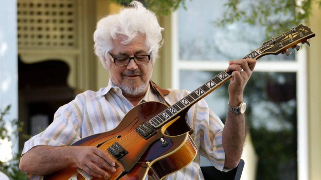 IMG LARRY CORYELL, Influential Fusion Guitarist