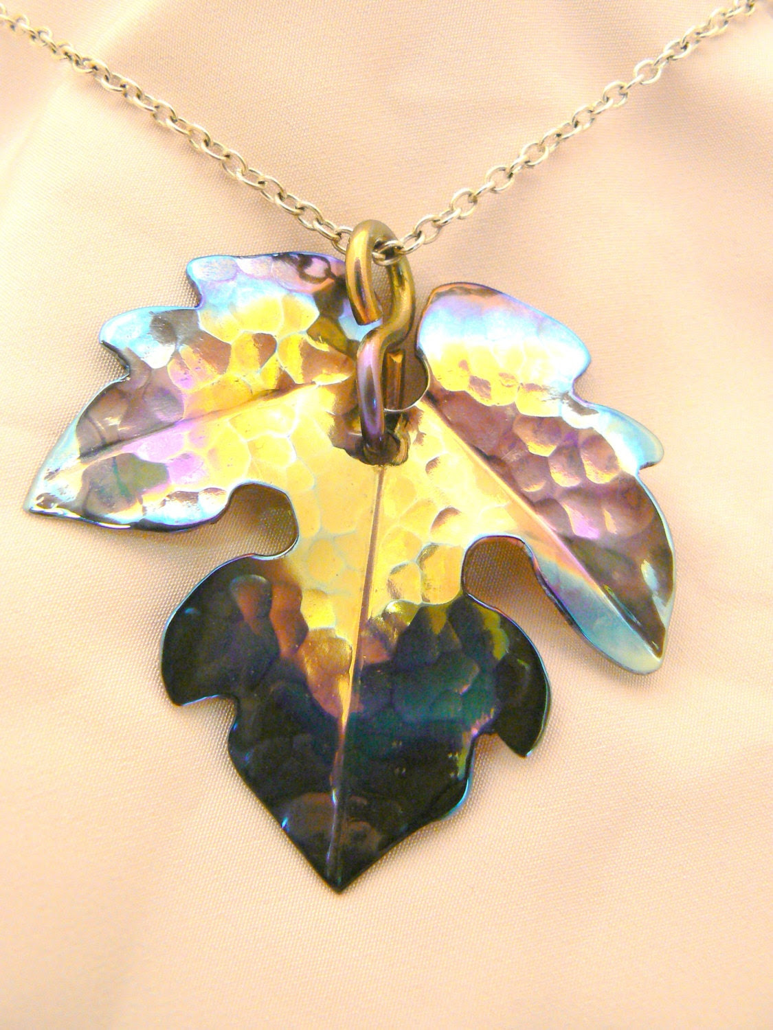 Pendant, Leaf, Titanium