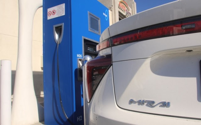 True Zero hydrogen fueling station
