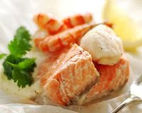 Papillotes de saumon aux crevettes et St-Jacques