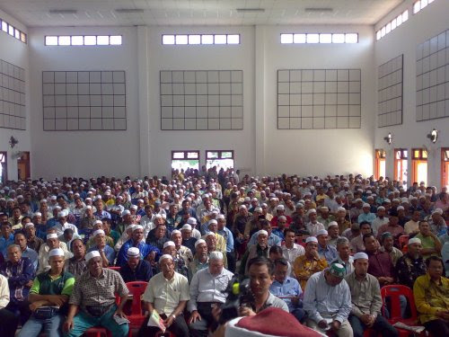 bantahan2