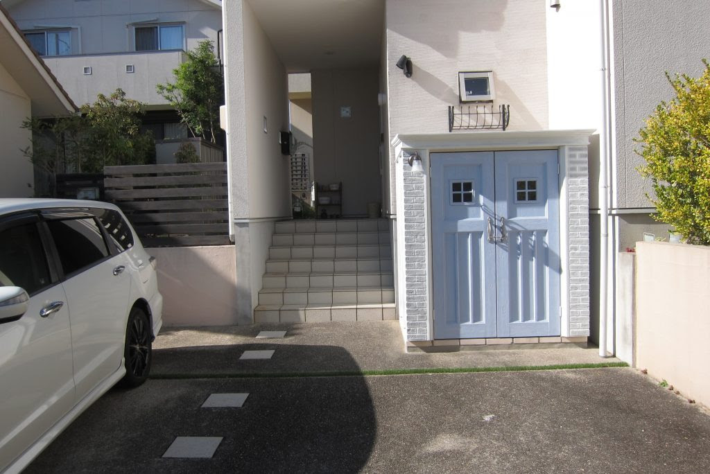 玄関先に置けるおしゃれな物置 外構エクステリアで受賞多数 小牧春日井 江南一宮の堀央創建サンパティオ
