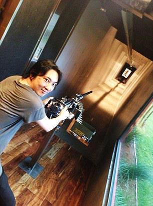 شاهد ملياردير صيني يقوم بشراء