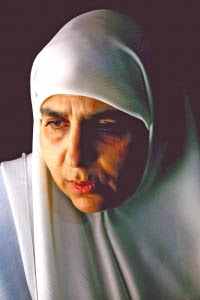 http://hamaslovers.files.wordpress.com/2009/03/nadia1.jpg