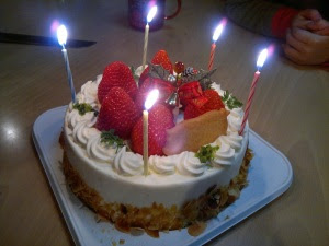 もくもくファームのクリスマスケーキ 24yanの Love Peace aaa Nd Soul
