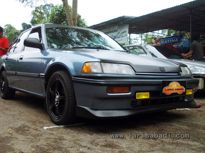 Honda Civic LX (EF), pembuatan Lips Spoiler.  Laris Abadi