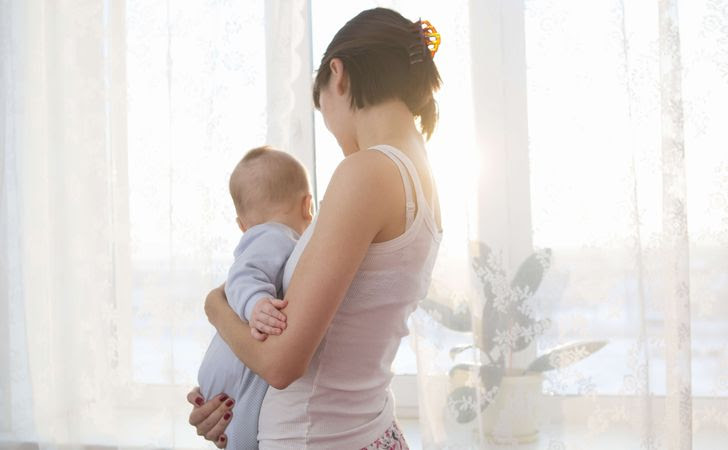 新生児とのお出かけはいつからok 外出時の持ち物と注意点 知っておきたい 妊娠と出産のこと