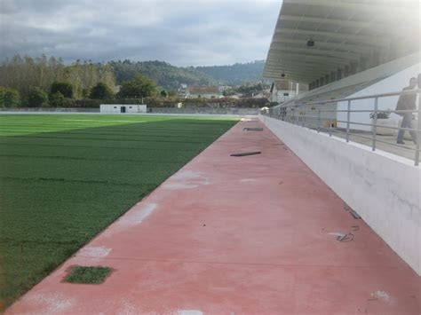 Fc vizela live ergebnisse, endergebnisse, spielpläne, spielzusammenfassungen mit torschützen, gelbe und rote karten, wettvergleiche und . Santa EulÃ¡lia recebe Serzedelo no estÃ¡dio do Vizela