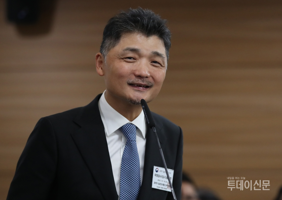 김범수 카카오 의장, '합병비율 조작' 횡령혐의로 검찰 고발 ...