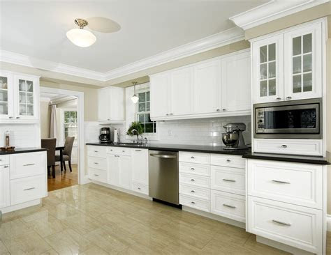 kitchen cabinet crown molding ideas kitchen traditional