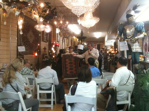 Live auction, 5th Avenue, NYC