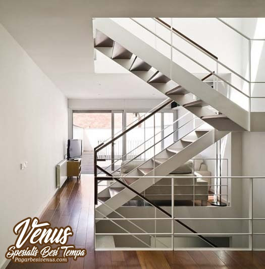  Railing  tangga  stainless  steel  Pagar Besi Tempa Klasik 