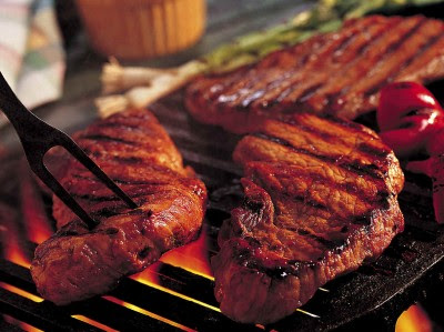 Untuk membuat steak yang berbahan dasar daging sapi ini caranya tergolong mudah dan bisa kamu coba untuk berkreasi sendiri di rumah. 