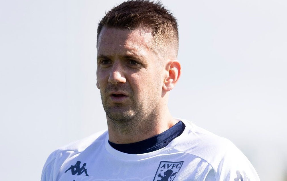 Tom Heaton Still Doing His Utmost For Aston Villa Avfc Avillafan Com Aston Villa Fansite Blog Forum