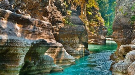 air terjun tanggedu obyek wisata   sumba timur