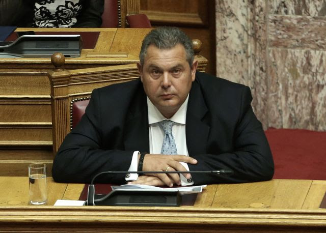 Καμμένος: Παραμένουμε στην κυβέρνηση για να αντισταθούμε στη συμφωνία | in.gr
