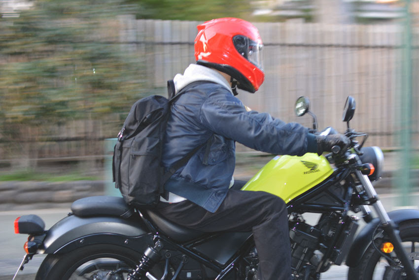 カジュアルなバイク用リュック Knox ラックサック を一ヶ月間ガチで手荒く使ってみた News ニュース ジャペックス公式サイト