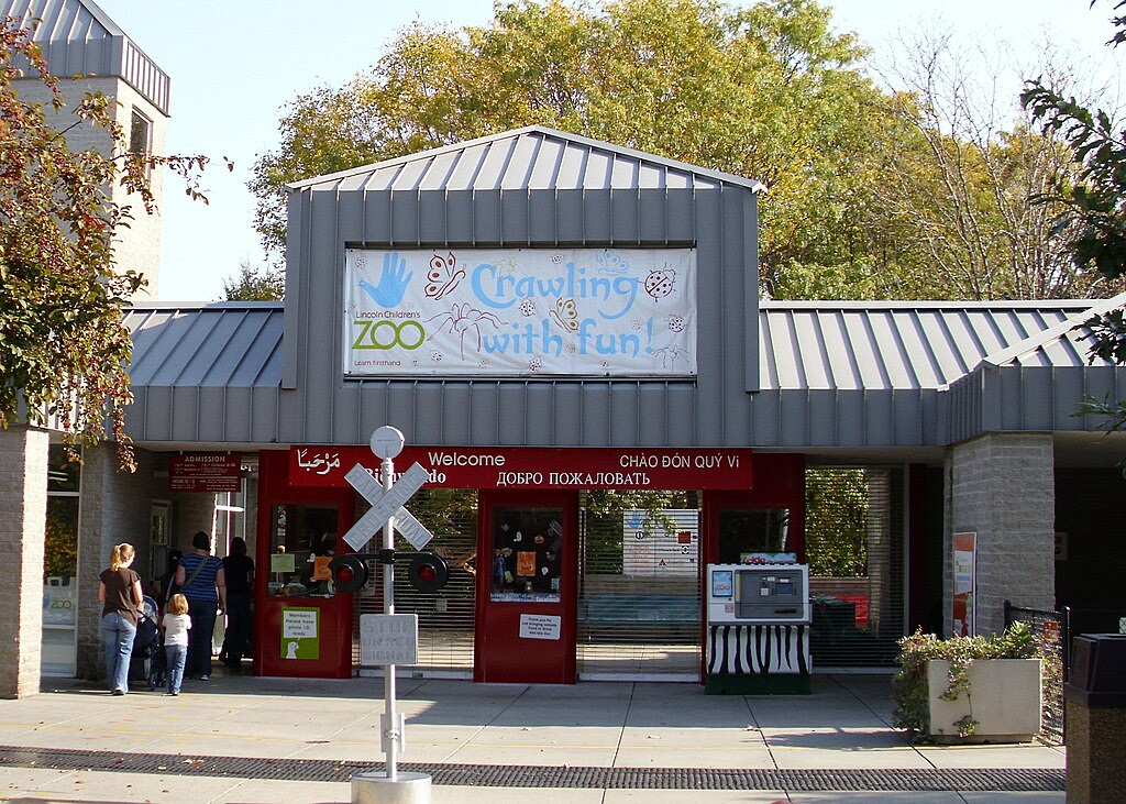 File:Lincoln Children's Zoo.JPG - Wikimedia Commons