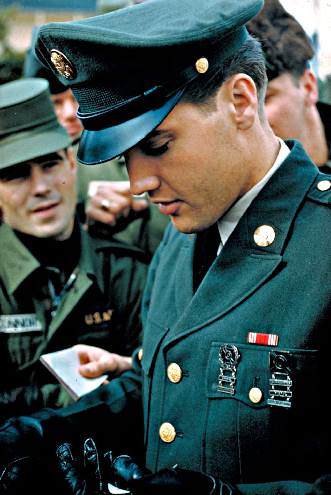 http://25.media.tumblr.com/tumblr_m4m92dYolg1qcs4zto5_r2_1280.jpg