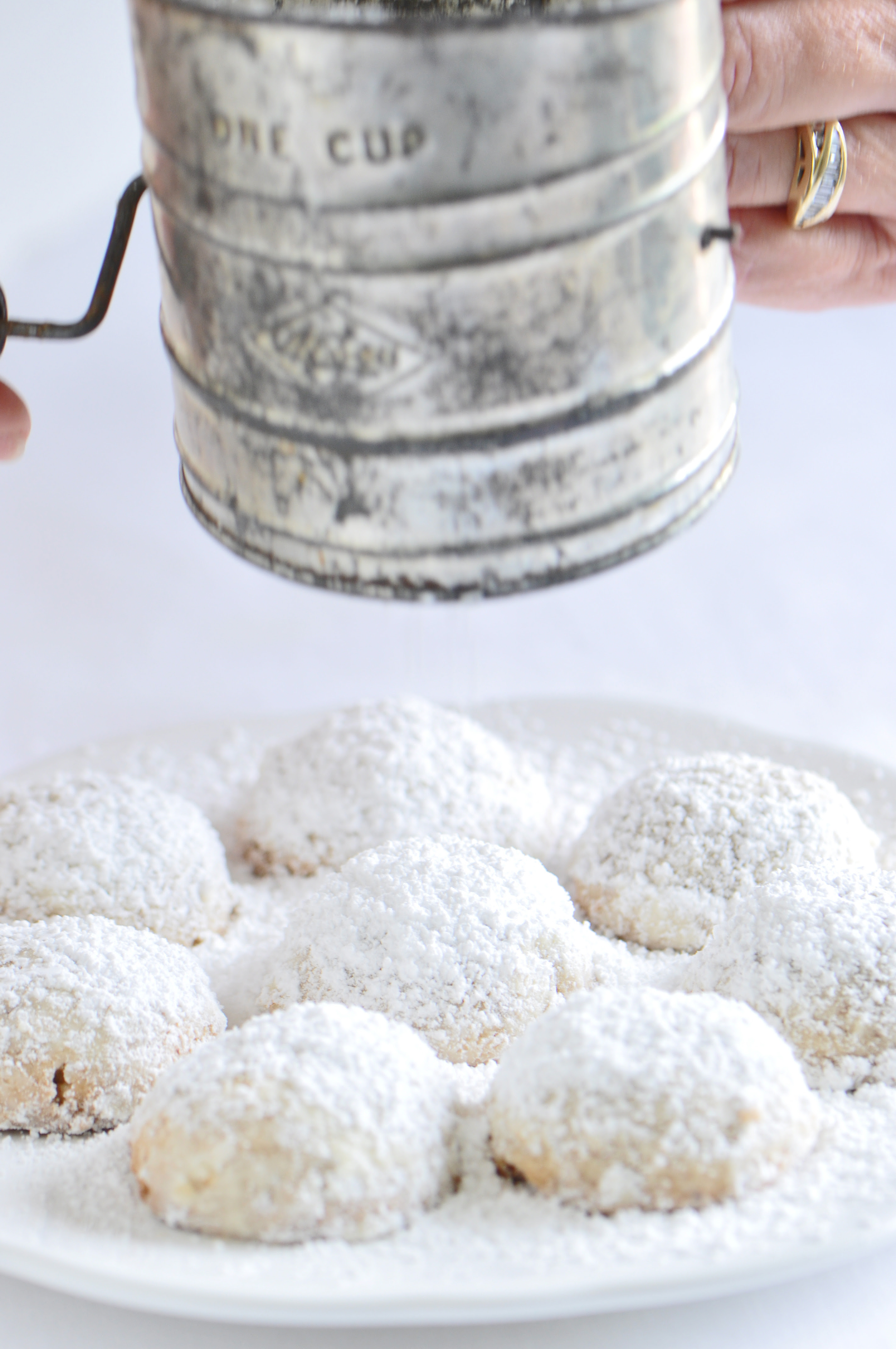 Christmas Cookie Countdown and Mexican Wedding Cookie ...
