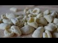 Video Ricetta I Raschiatelli Lucani Pasta Fresca Aglio In Camicia Youtube